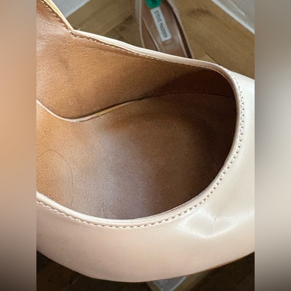 Steve Madden pallas Pointed Toe Pumps in a nude/blush color size 8 preloved - Picture 8 of 9